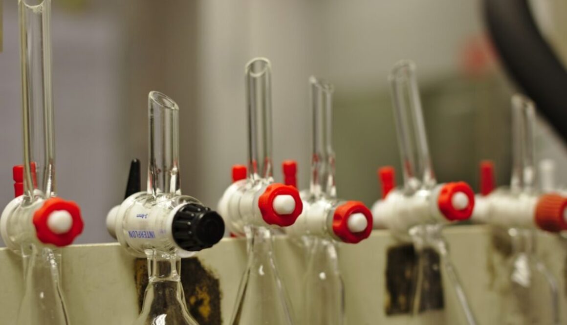 Równania kinetyczne - jak opisać szybkość reakcji chemicznej?