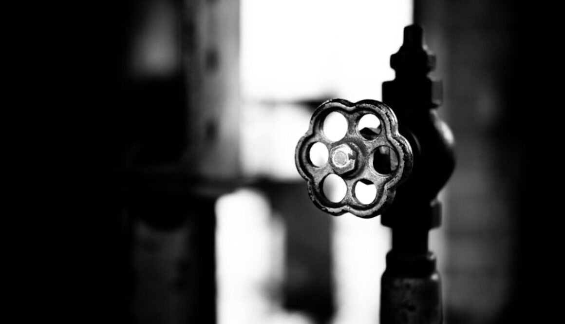 Jak działa maszyna prosta i co musisz wiedzieć o jej zasadach działania?